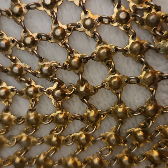 Antique Chainmaille V-Shape Fringe Bib Necklace - Picture 9 of 11